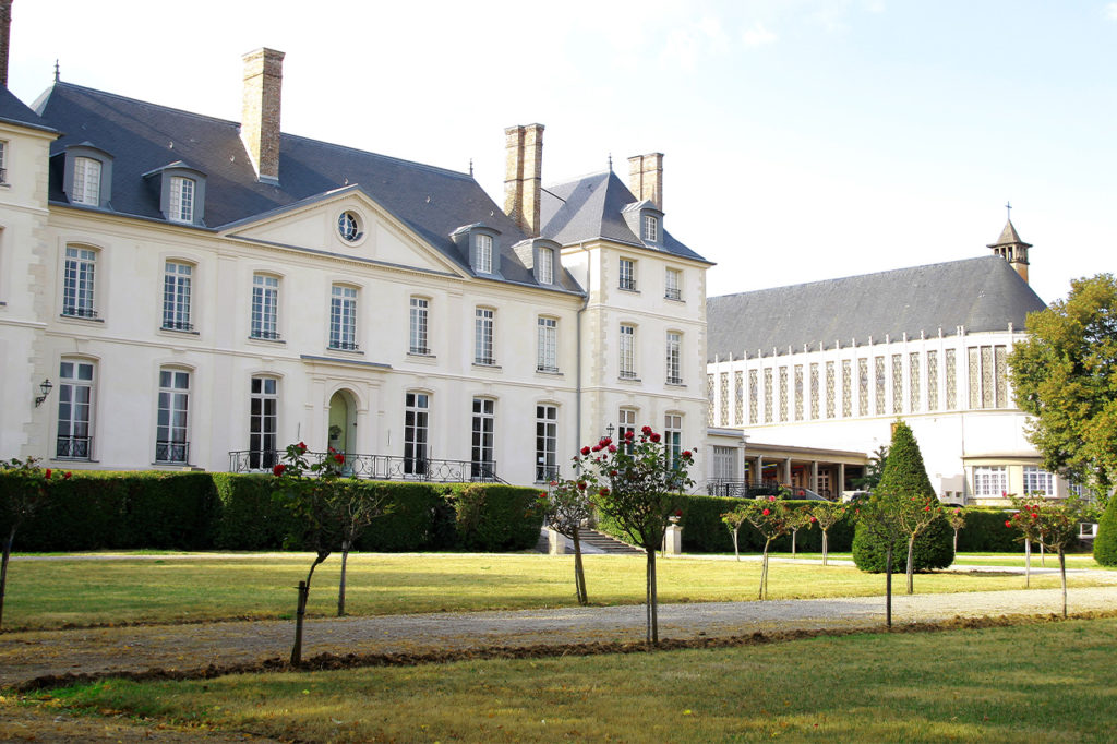 Bâtiment principal de l'établissement Saint-Charles - Athis-Mons (Essonne)