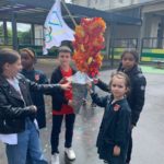 Lire la suite à propos de l’article La Flamme Olympique des Ecoles Catholiques de l’Essonne de passage à St Charles