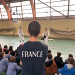 Lire la suite à propos de l’article Une journée Olympique  à la découverte de l’escrime à l’école St Charles
